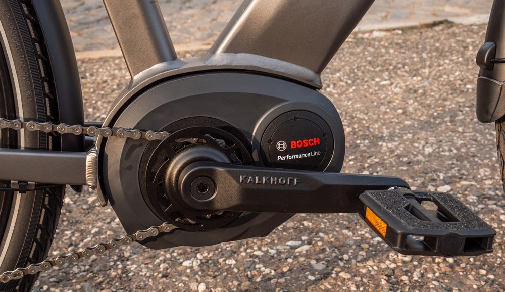Nahaufnahme des Bosch Performance Line Motors am Kalkhoff Endeavour E-Pro 2019 E-Bike.