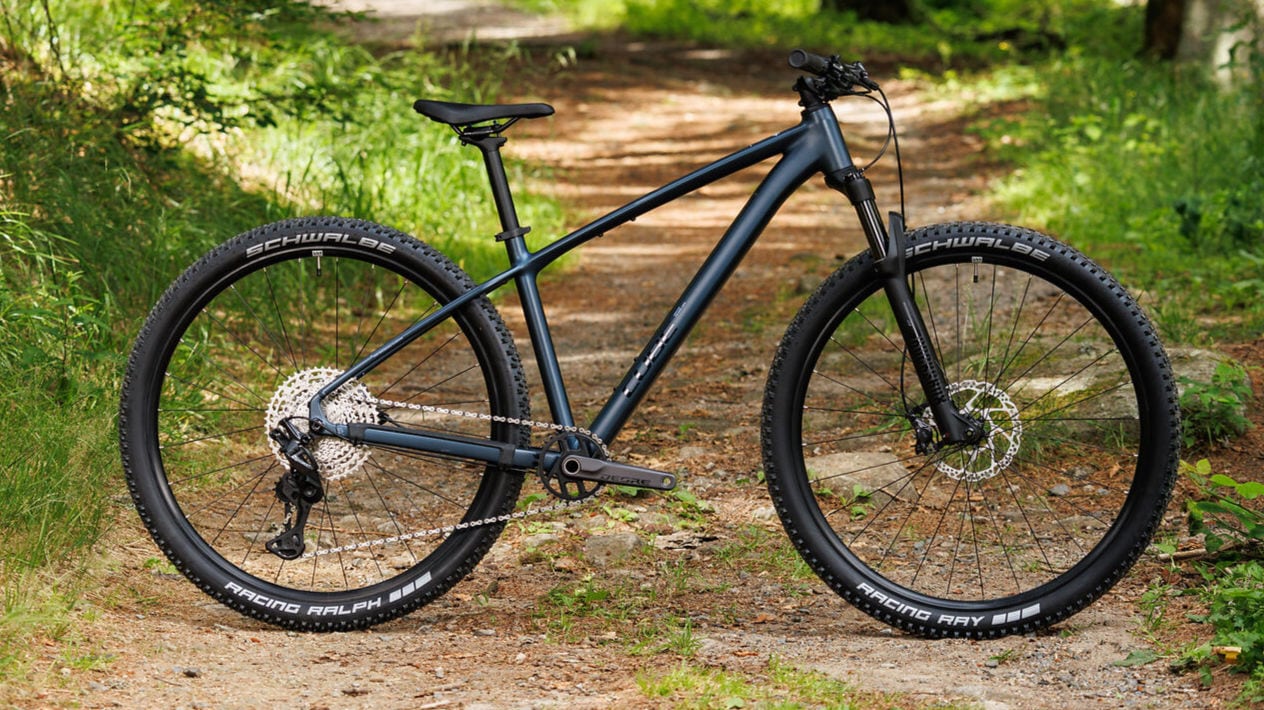 Cube Reaction 2027 Modelle Neuheiten im Vergleich Aluminium HPA SLX navyblack´n´black Gesamtansicht Seitenansicht