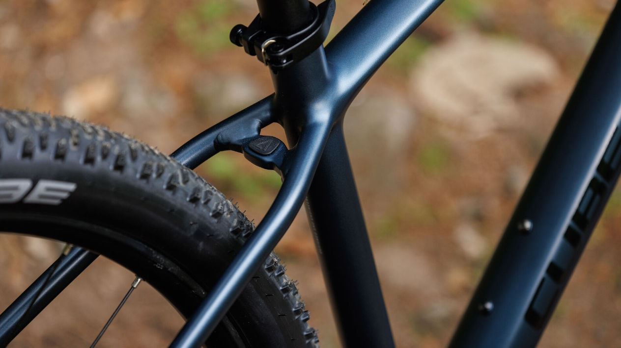 Cube Reaction 2027 Modelle Neuheiten im Vergleich Aluminium HPA SLX navyblack´n´black Detailbild Rahmen