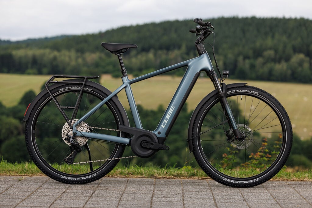 Cube Nuride Hybrid 2027 Modelle Neuheiten im Vergleich Pro 800 deepteal´n´blue Gesamtansicht Seitenansicht