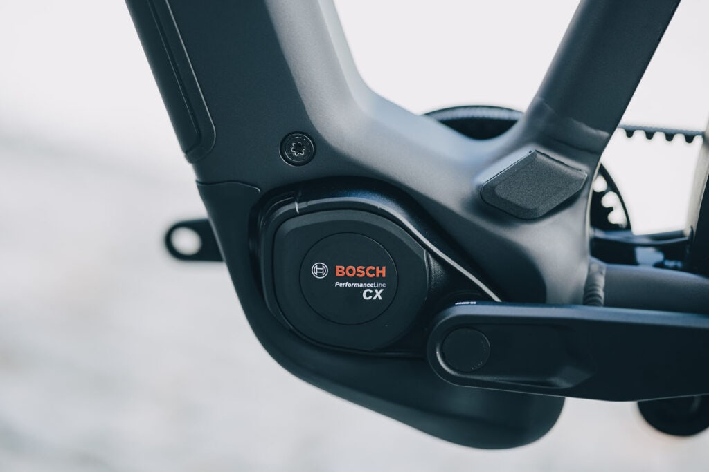 Cube Kathmandu Hybrid 2027 Modelle Neuheiten im Vergleich Deluxe EXC 800 stealthgrey´n´grey Detailbild Bosch PerformanceLine CX