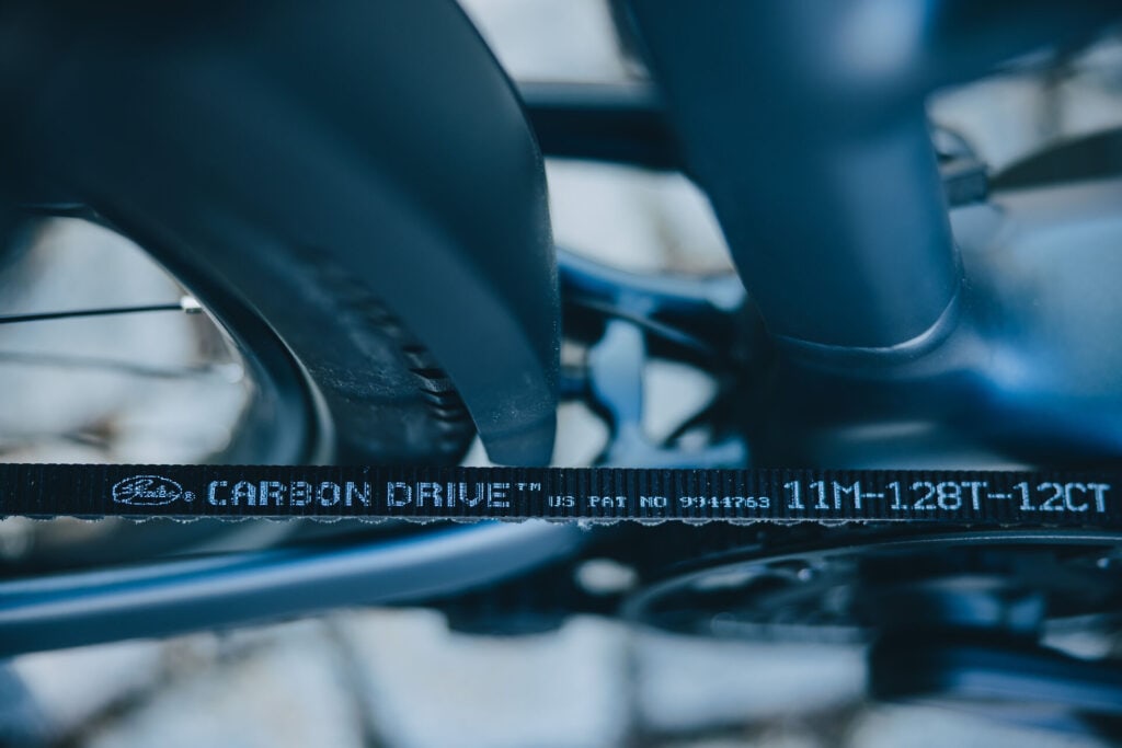 Cube Kathmandu Hybrid 2027 Modelle Neuheiten im Vergleich Deluxe SLX 800 mineralblue´n´blue Detailbild Carbon Drive