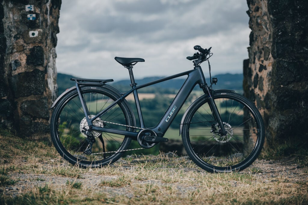 Cube Kathmandu Hybrid 2027 Modelle Neuheiten im Vergleich C62 Pro 400X liquidsteel´n´prizm Gesamtansicht Seitenansicht
