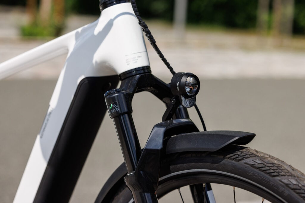 Cube Kathmandu Hybrid 2027 Modelle Neuheiten im Vergleich ONE11 HPC SLX 800 metallicwhite´n´prizm
