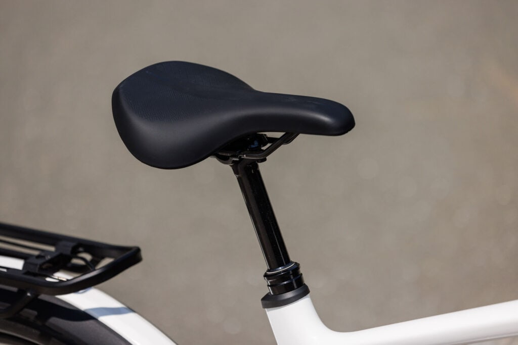 Cube Kathmandu Hybrid 2027 Modelle Neuheiten im Vergleich ONE11 HPC SLX 800 metallicwhite´n´prizm