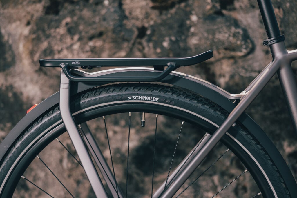 Cube Kathmandu 2027 Modelle Neuheiten im Vergleich SLX mysticgraphite´n´reflex Detailbild Schwalbe Reifen Gepäckträger