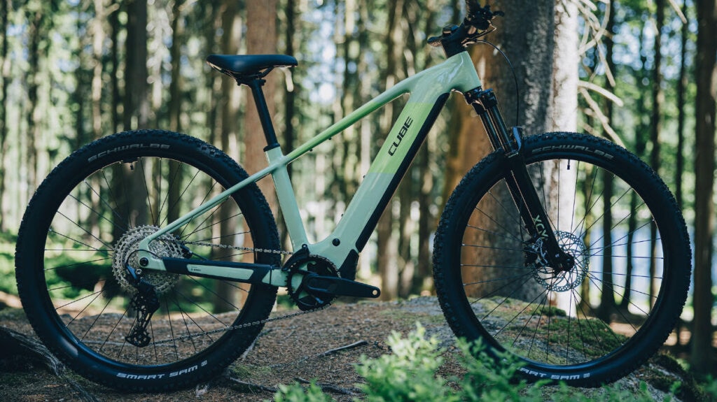 Cube Reaction Hybrid 2027 Modelle Neuheiten im Vergleich ONE 720 cactus´n´black Gesamtansicht Seitenansicht