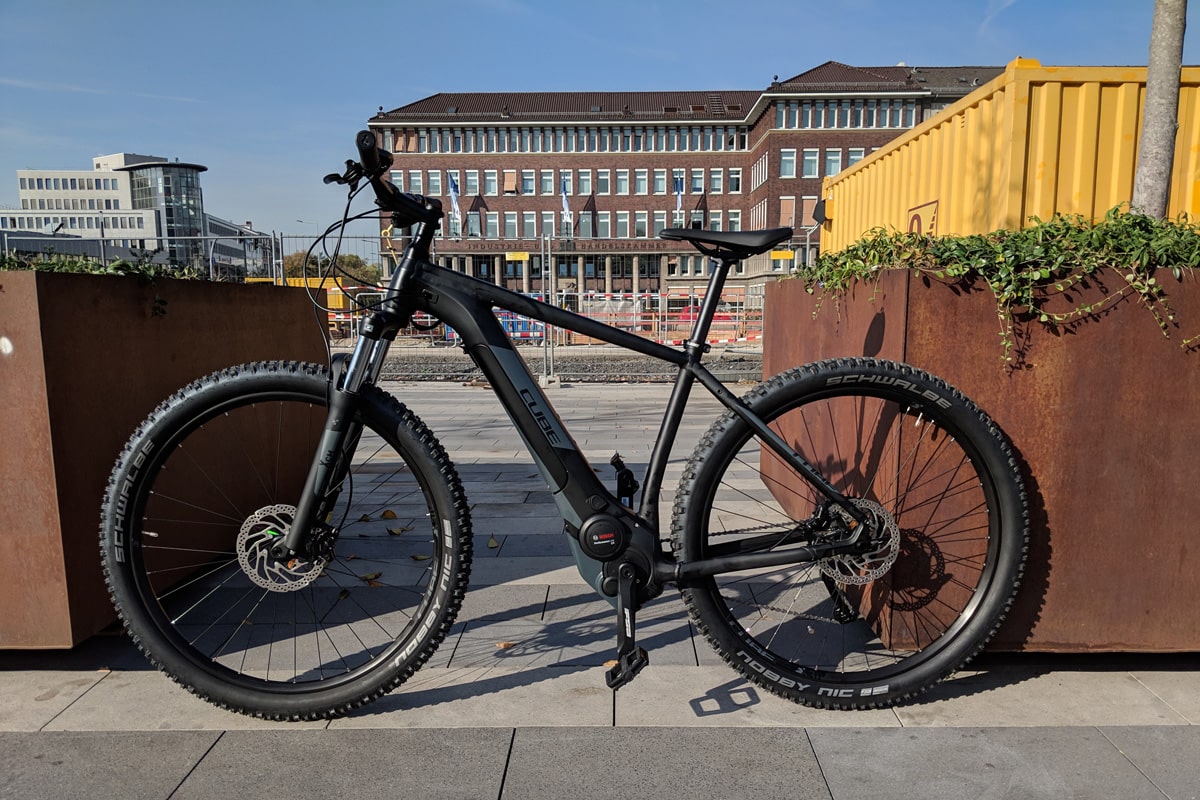 Cube Reaction Hybrid EXC 500 2019 - Frontalansicht Lenker links - Lucky Bike Test