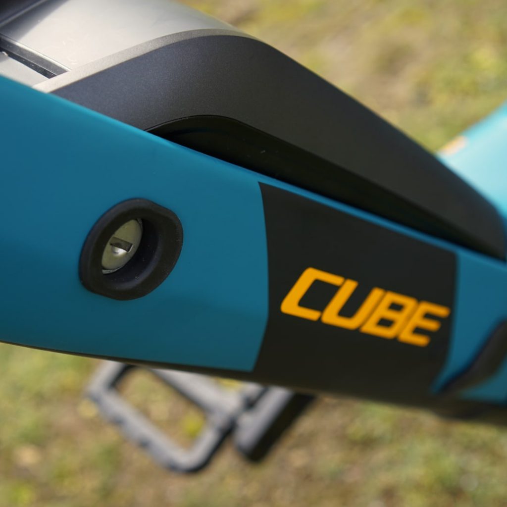 Cube Reaction Hybrid Pro 500 Akku und Schloss Detail