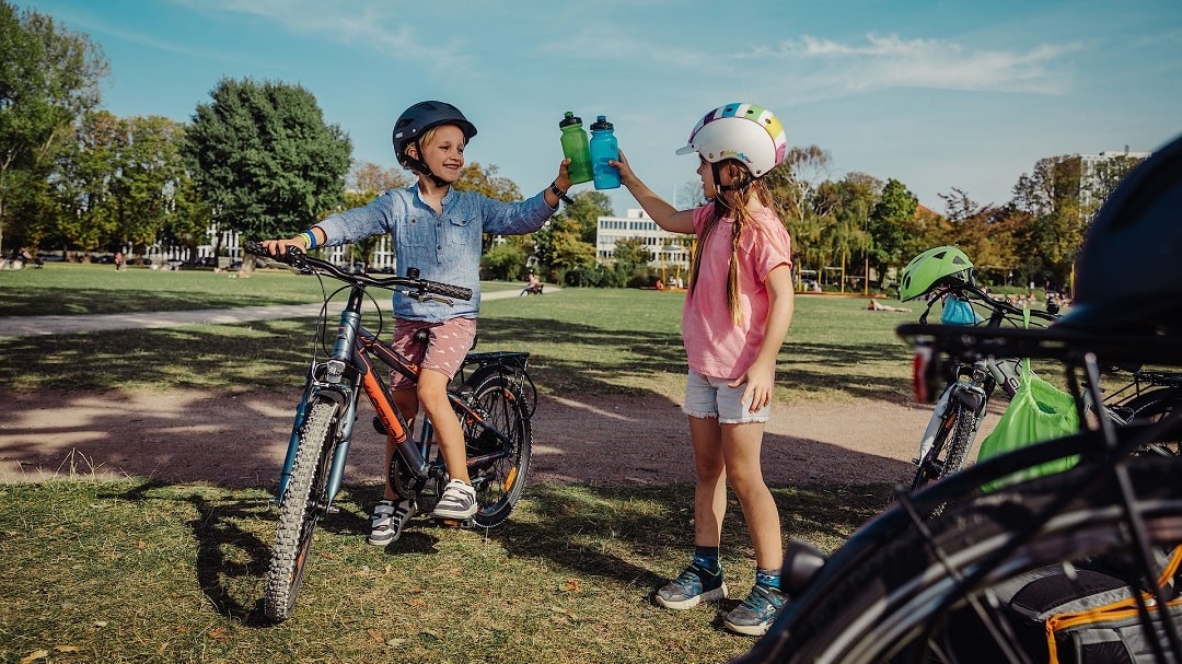 Rad fahrende Kinder im Straßenverkehr – die gesetzlichen Regelungen -  Lucky-Bike Blog